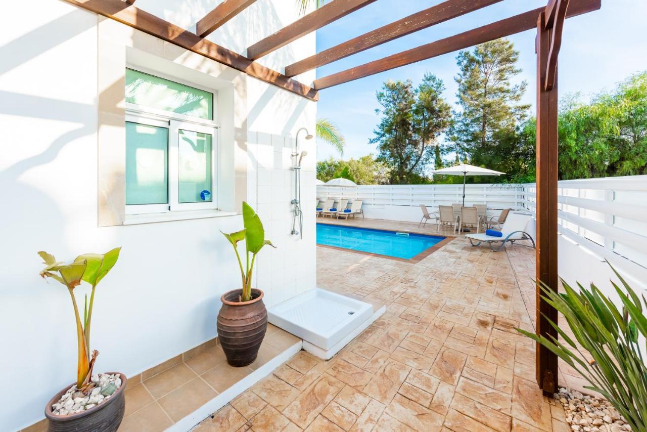 Villa Palm Breeze By Ezoria Villas Протарас Екстериор снимка