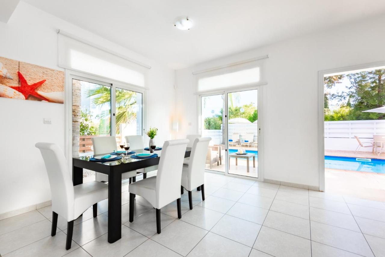 Villa Palm Breeze By Ezoria Villas Протарас Екстериор снимка