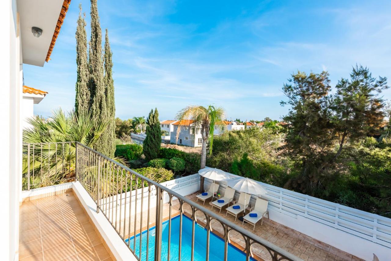 Villa Palm Breeze By Ezoria Villas Протарас Екстериор снимка