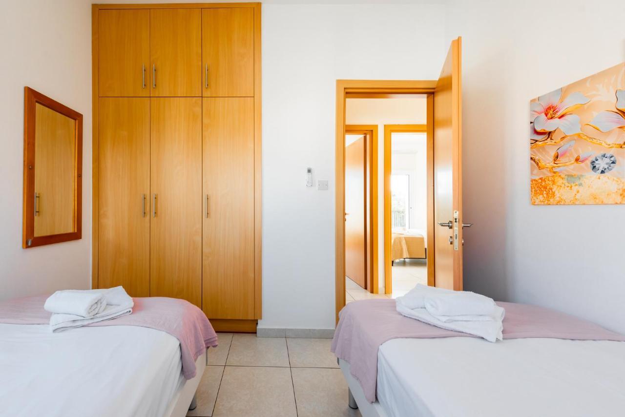 Villa Palm Breeze By Ezoria Villas Протарас Екстериор снимка