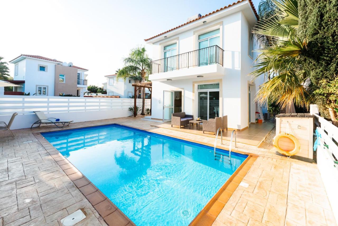 Villa Palm Breeze By Ezoria Villas Протарас Екстериор снимка